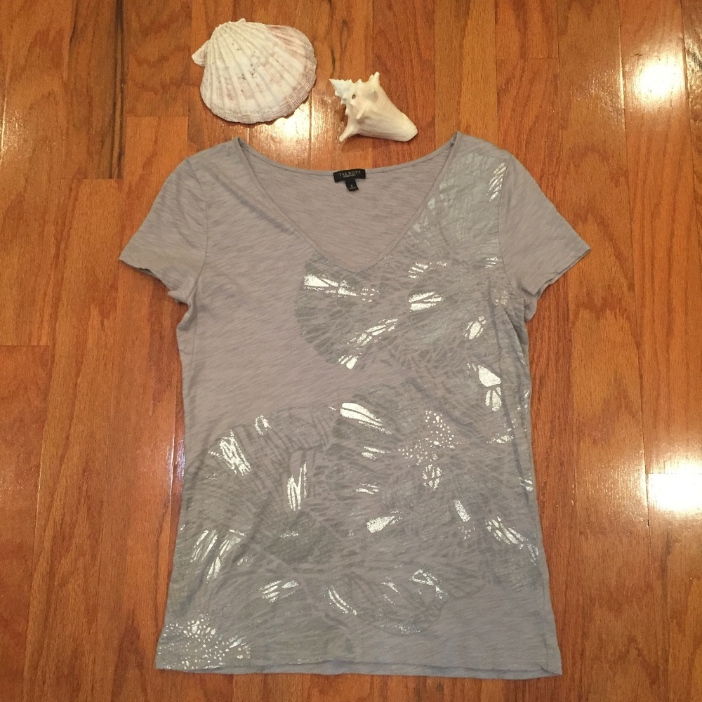 Talbots Size Small Women T shirt Seashells Shimmer Beach Nautical Short Sleeve - Picture 1 of 6
